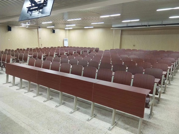 為什么大學(xué)階梯教室多使用連排椅？
